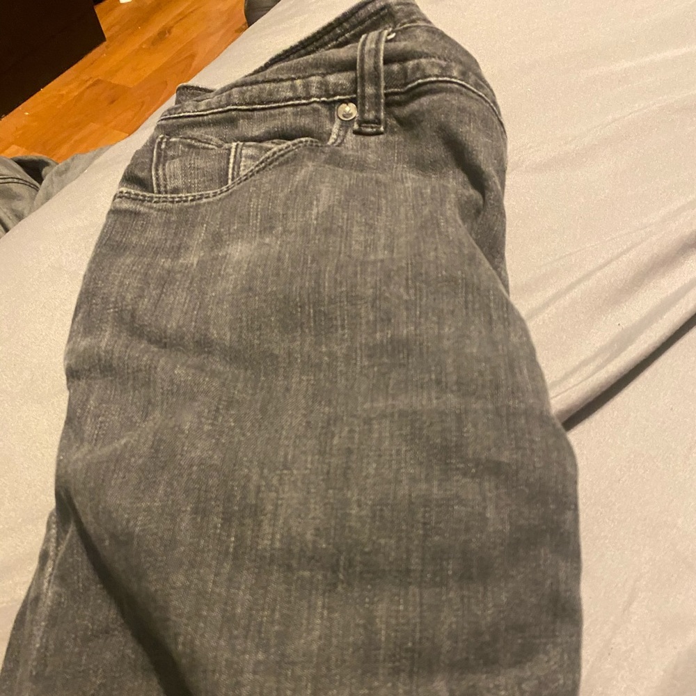 volcom solver size 31 modern straight leg